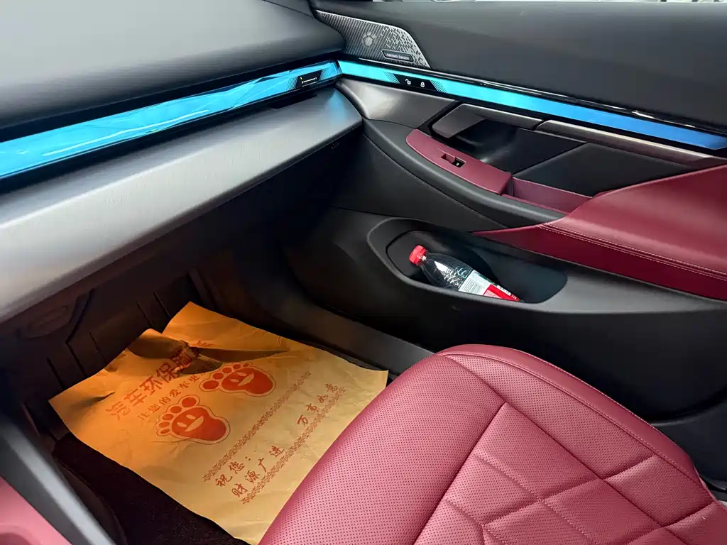 BMW 5 Series — миниатюра 10