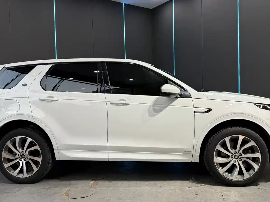 Land Rover Discovery Sport — миниатюра 4