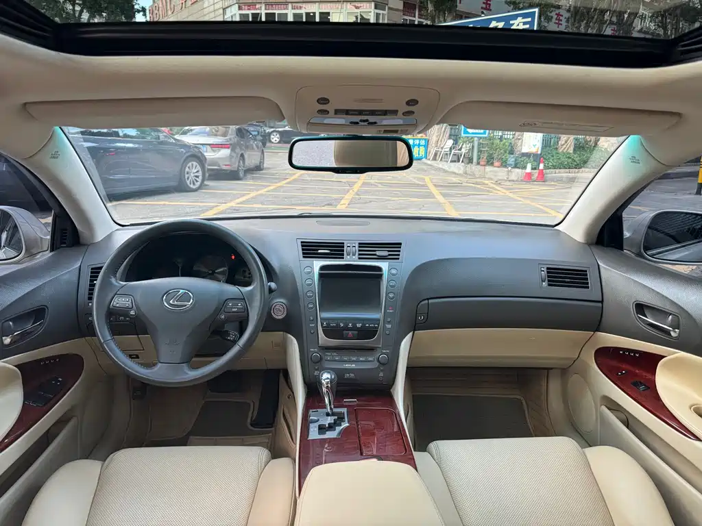 Lexus GS — миниатюра 6