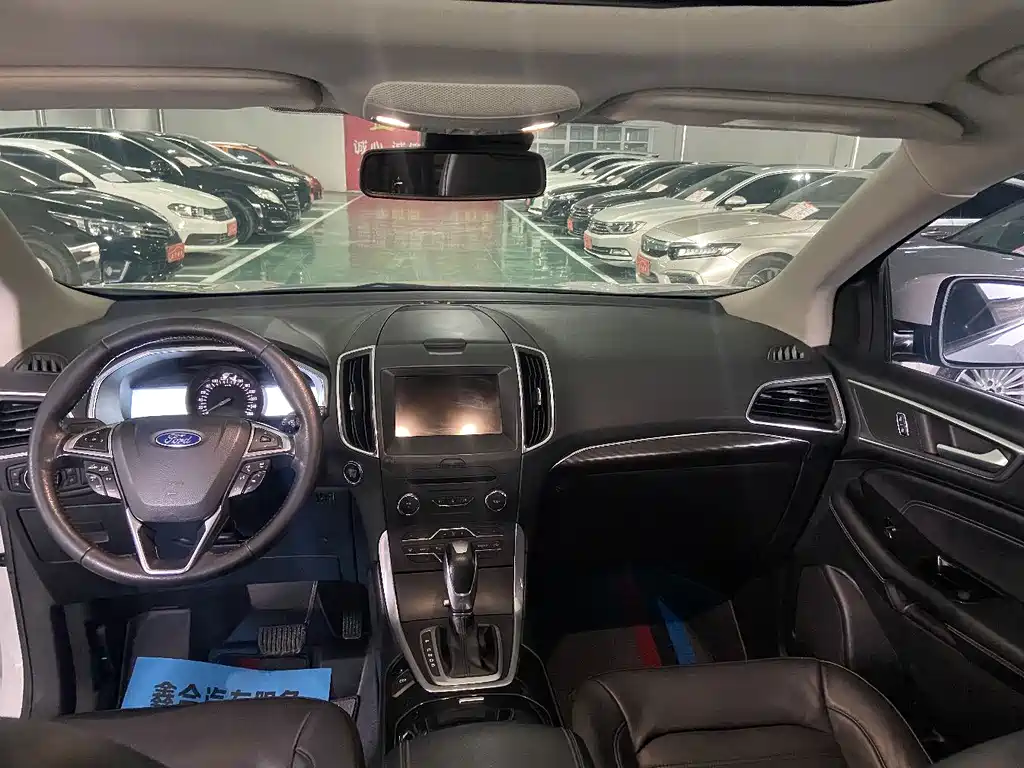 Ford Edge — миниатюра 6