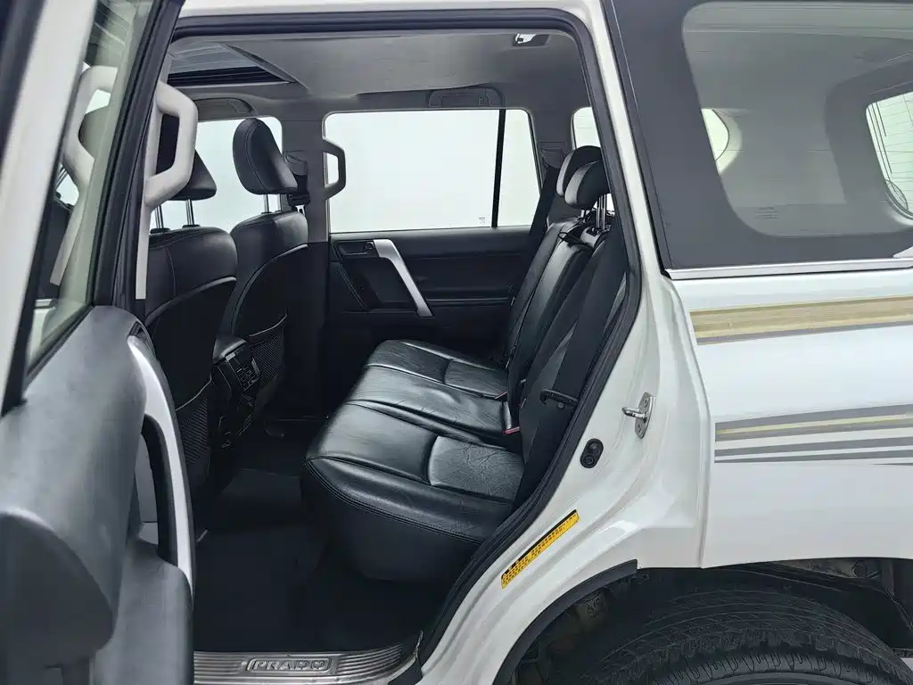 Toyota Prado — миниатюра 15