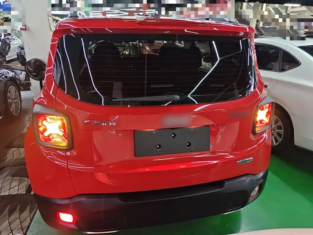 Jeep Renegade — миниатюра 6