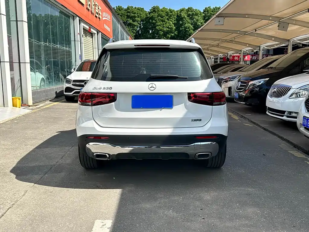 Mercedes-Benz GLB 2023 GLB 220