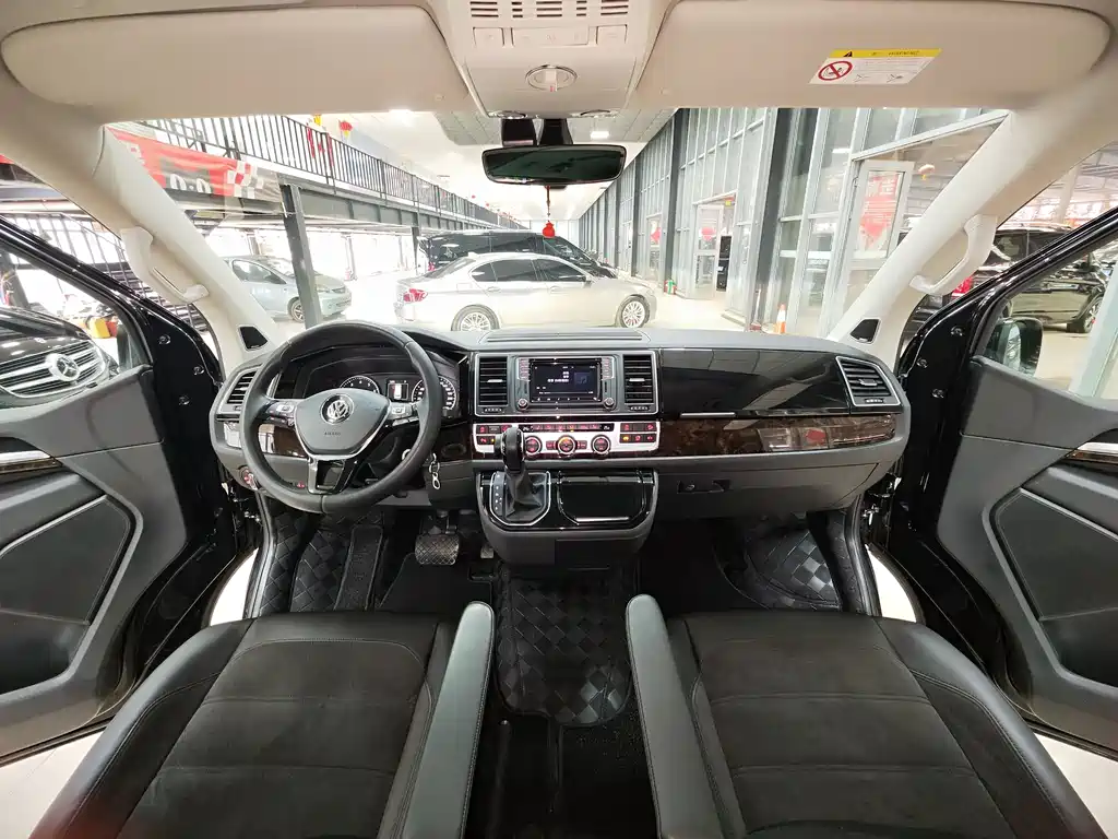 Volkswagen Multivan 2.0TSI 4WD Premium Edition 7 seats, фото 6