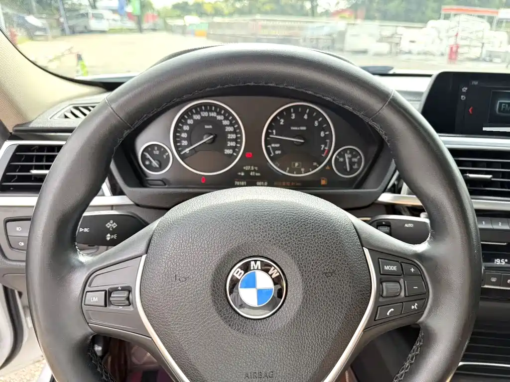 BMW 3 Series — миниатюра 4