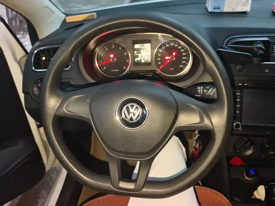 Volkswagen Polo — миниатюра 15