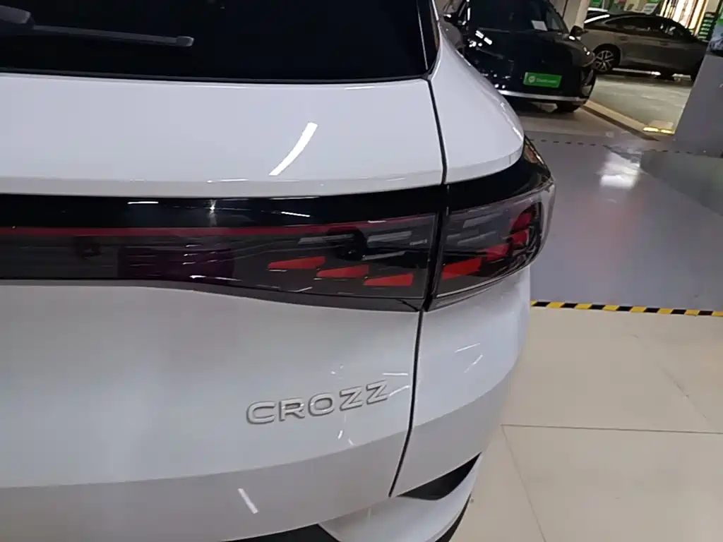 Volkswagen ID.4 Crozz — миниатюра 8