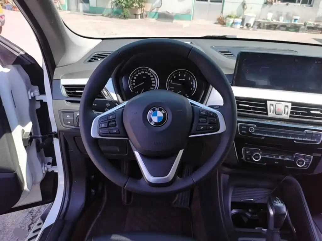 BMW X1 — миниатюра 11