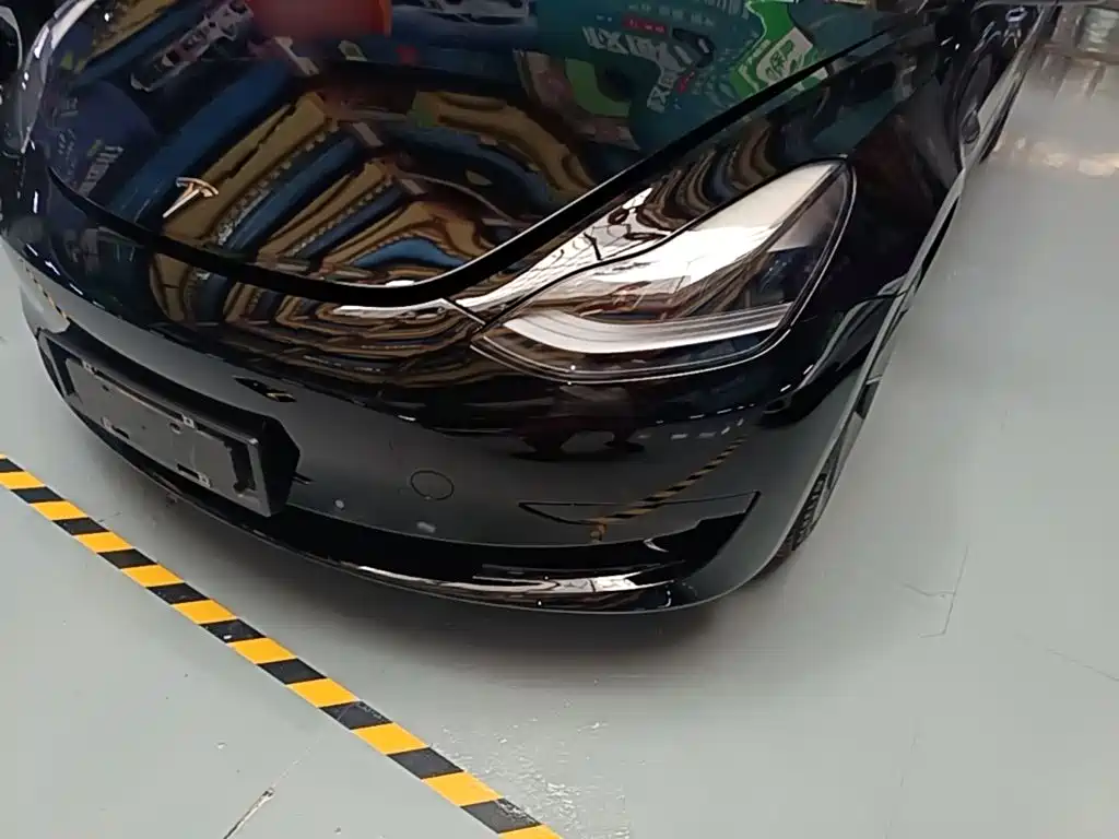 Tesla Model 3 — миниатюра 24