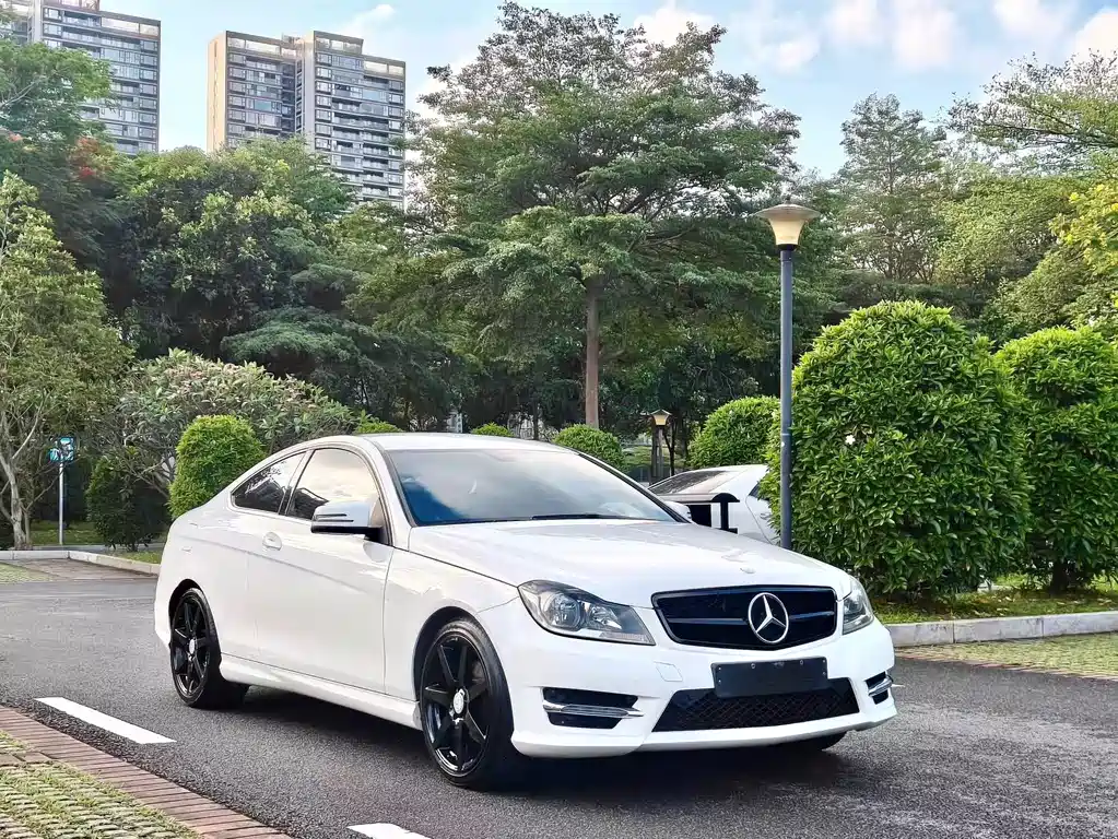 Mercedes-Benz C-Class (Import) — миниатюра 4