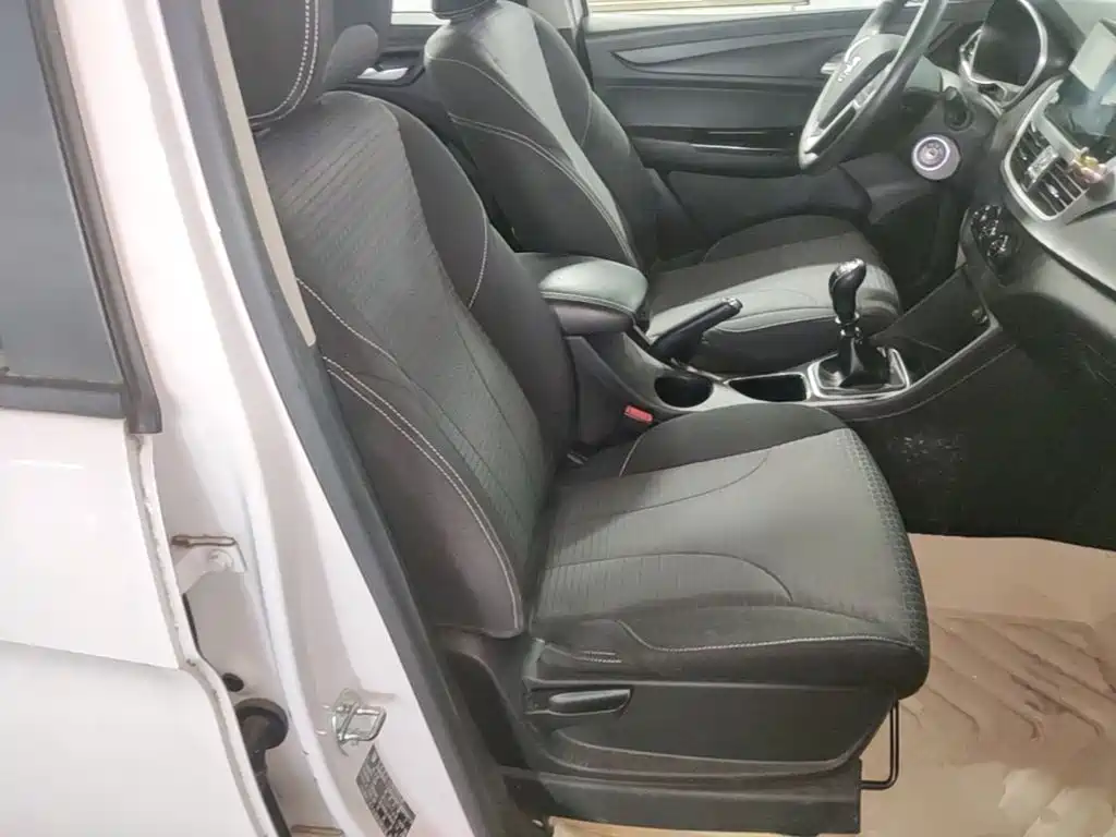Baojun 730 — миниатюра 25