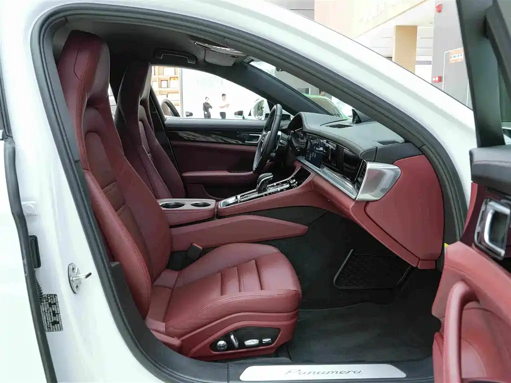 Porsche Panamera — миниатюра 12