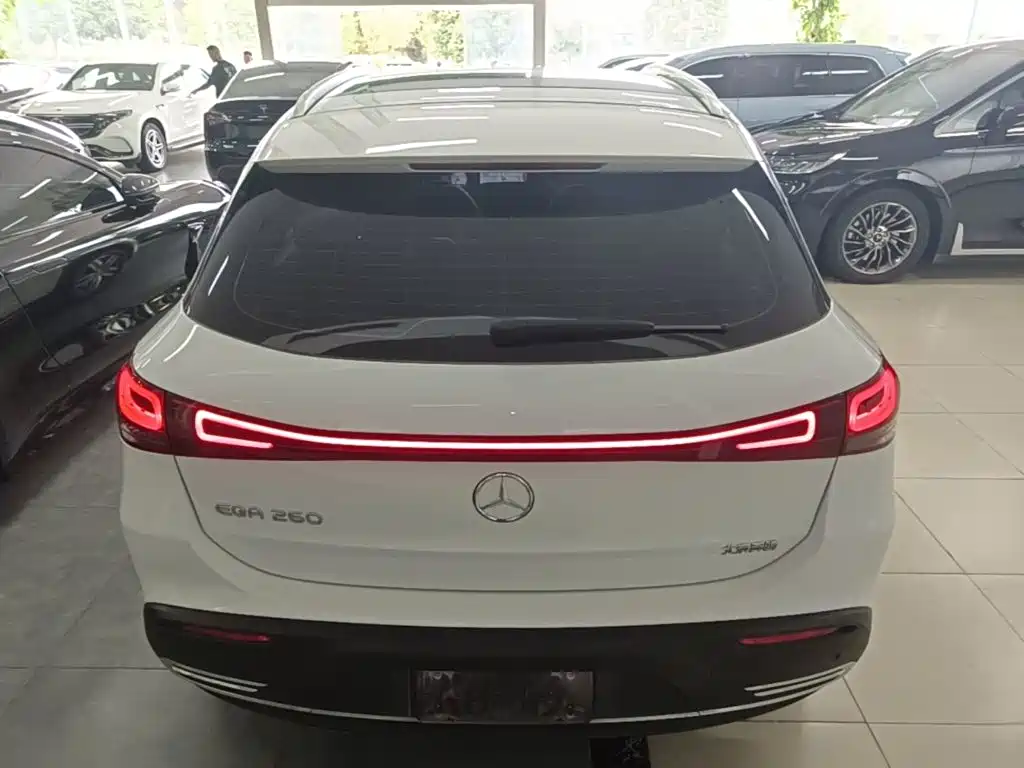 Mercedes-Benz EQA — миниатюра 6