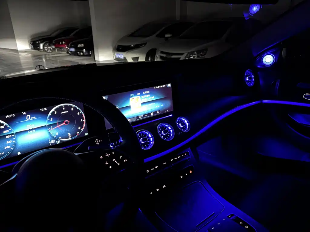 Mercedes-Benz E-Class — миниатюра 39