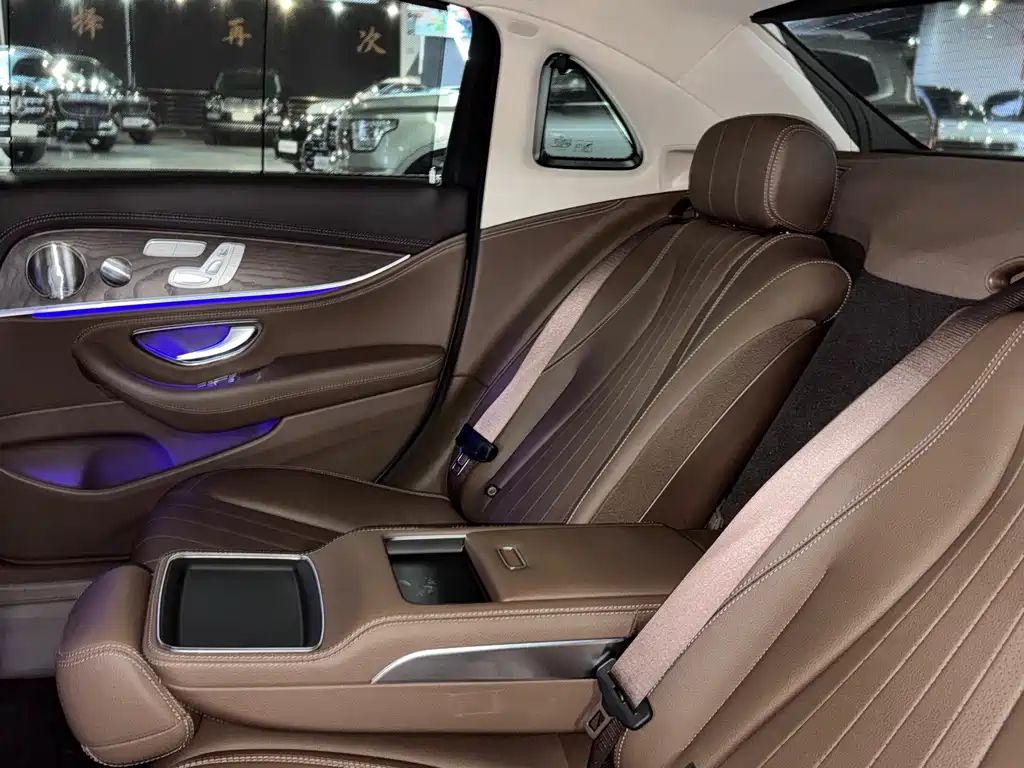 Mercedes-Benz E-Class — миниатюра 54