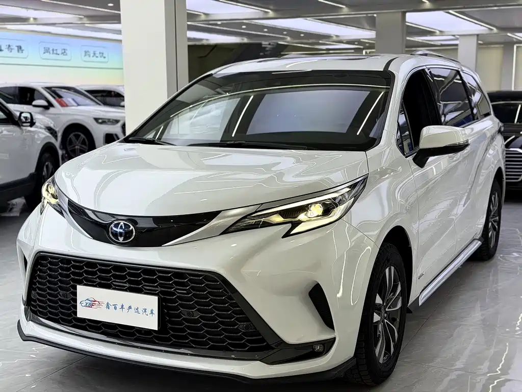 Toyota Granvia 2024