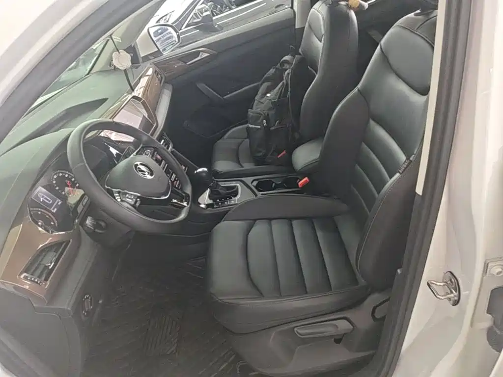 Volkswagen Tharu — миниатюра 15