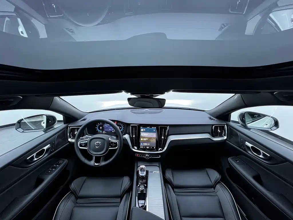 Volvo S60 — миниатюра 19