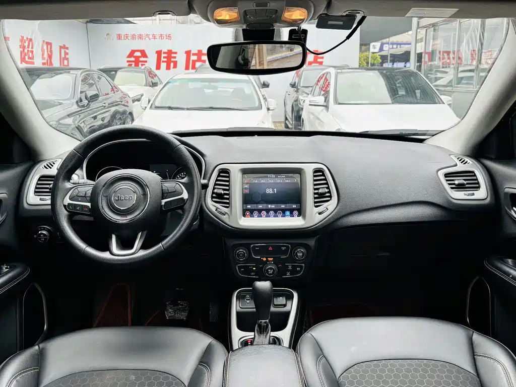 Jeep Compass 220T Auto Elite Edition, фото 14