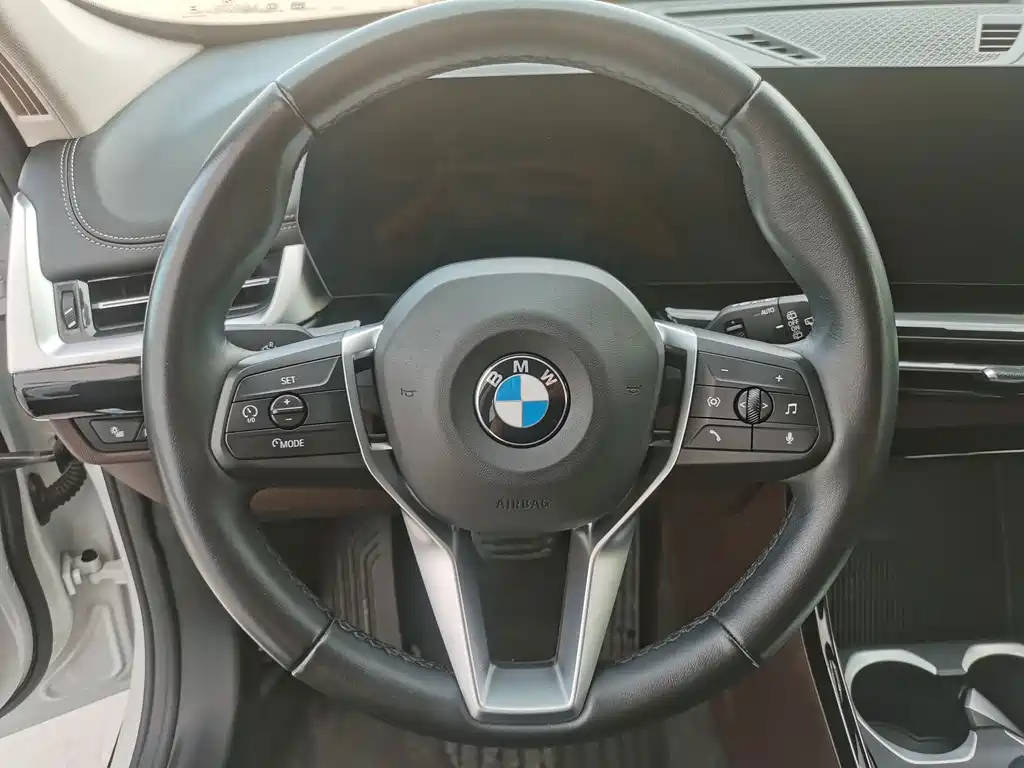 BMW X1 — миниатюра 11