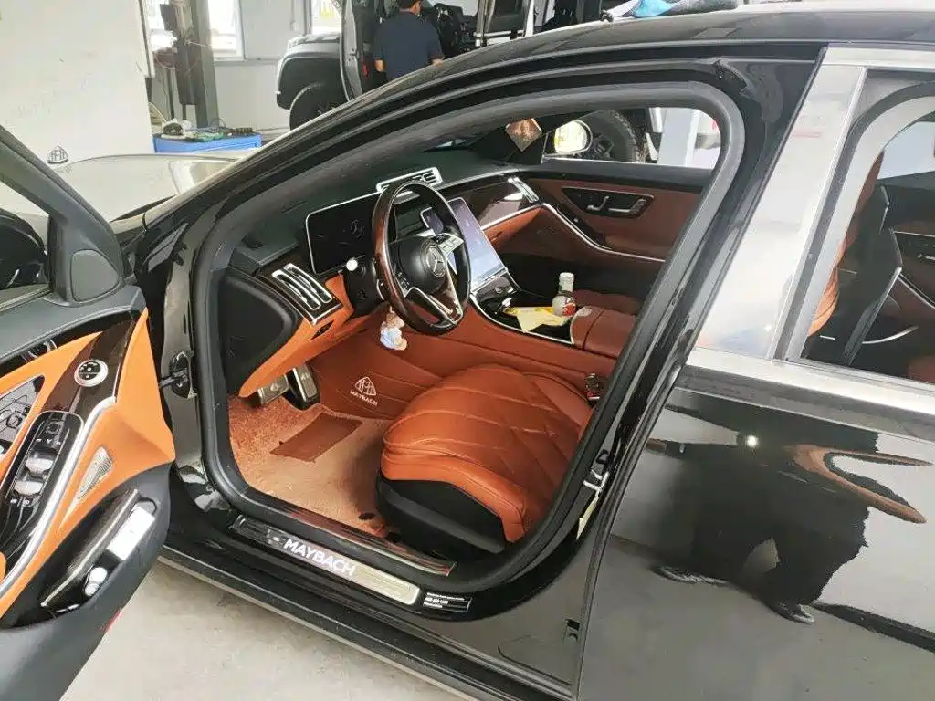 Mercedes-Benz S-Class — миниатюра 13
