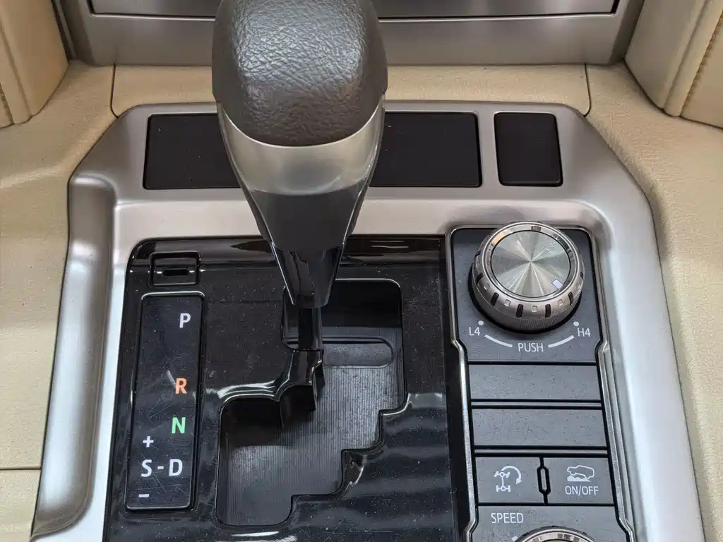 Toyota Land Cruiser — миниатюра 9