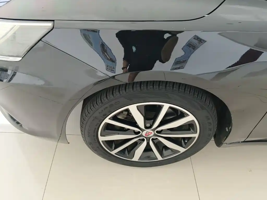 Roewe i6 Classic — миниатюра 23