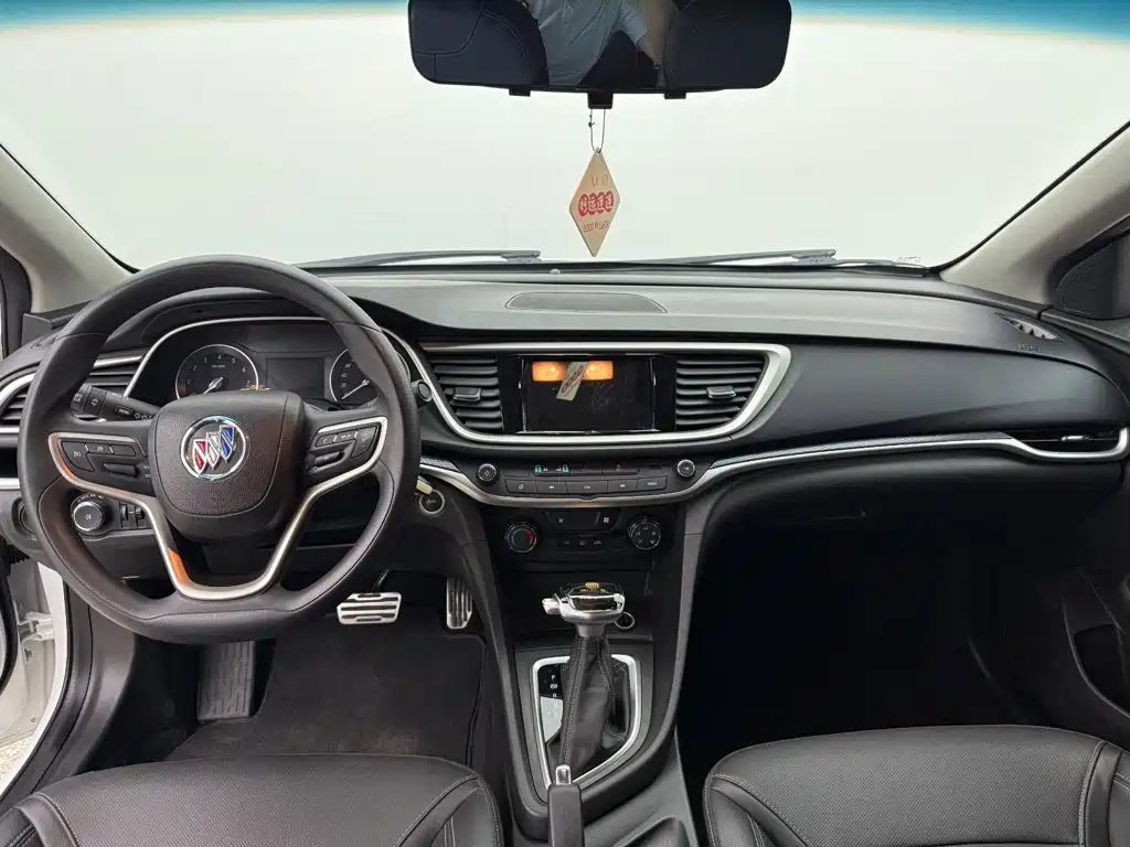 Buick Excelle — миниатюра 8
