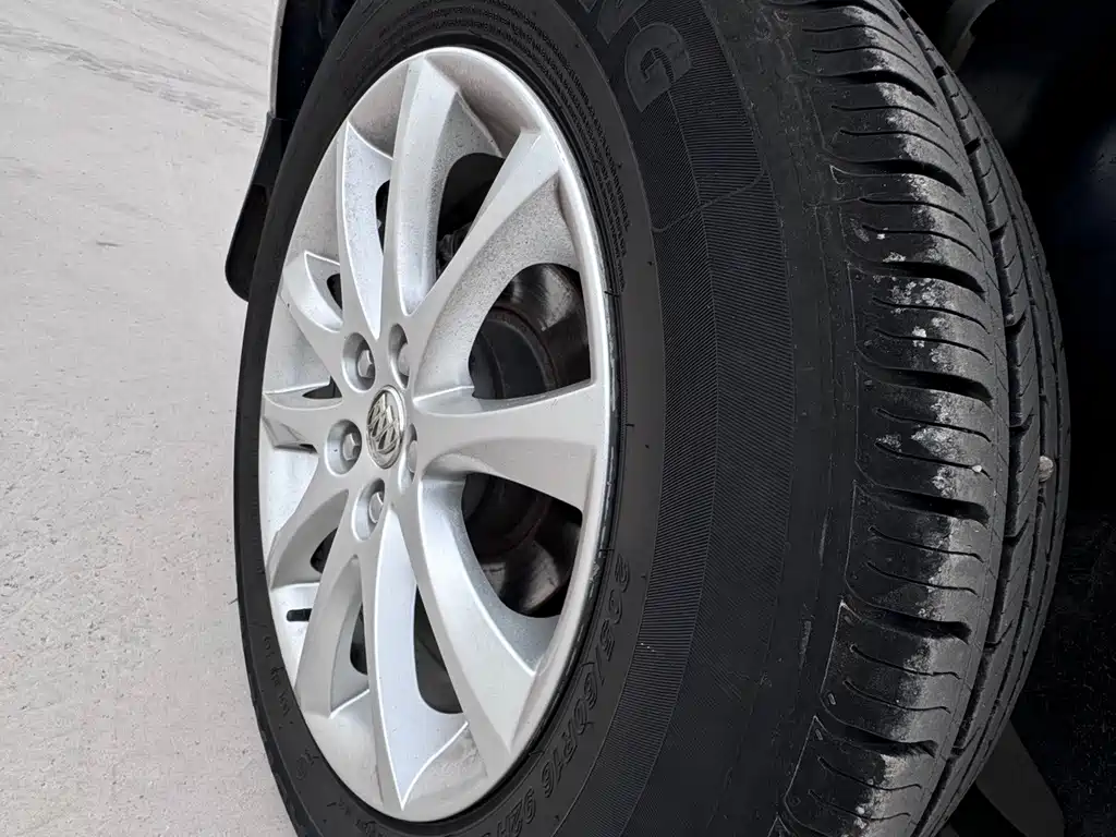 Buick Excelle — миниатюра 12