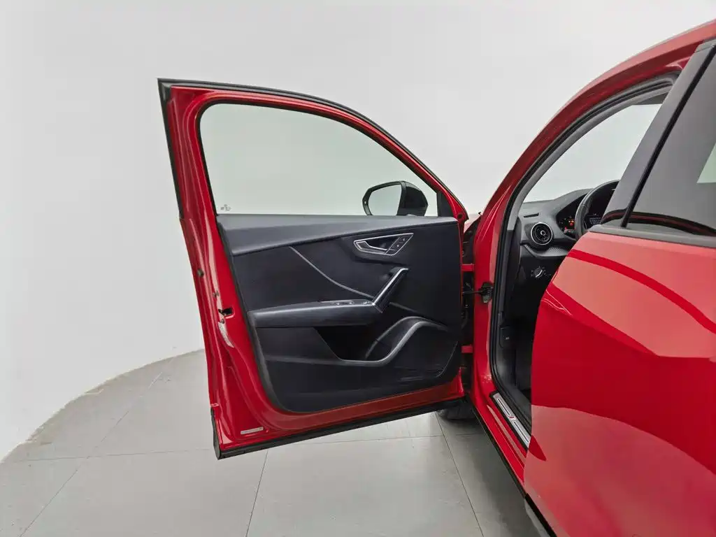 Audi Q2L — миниатюра 8