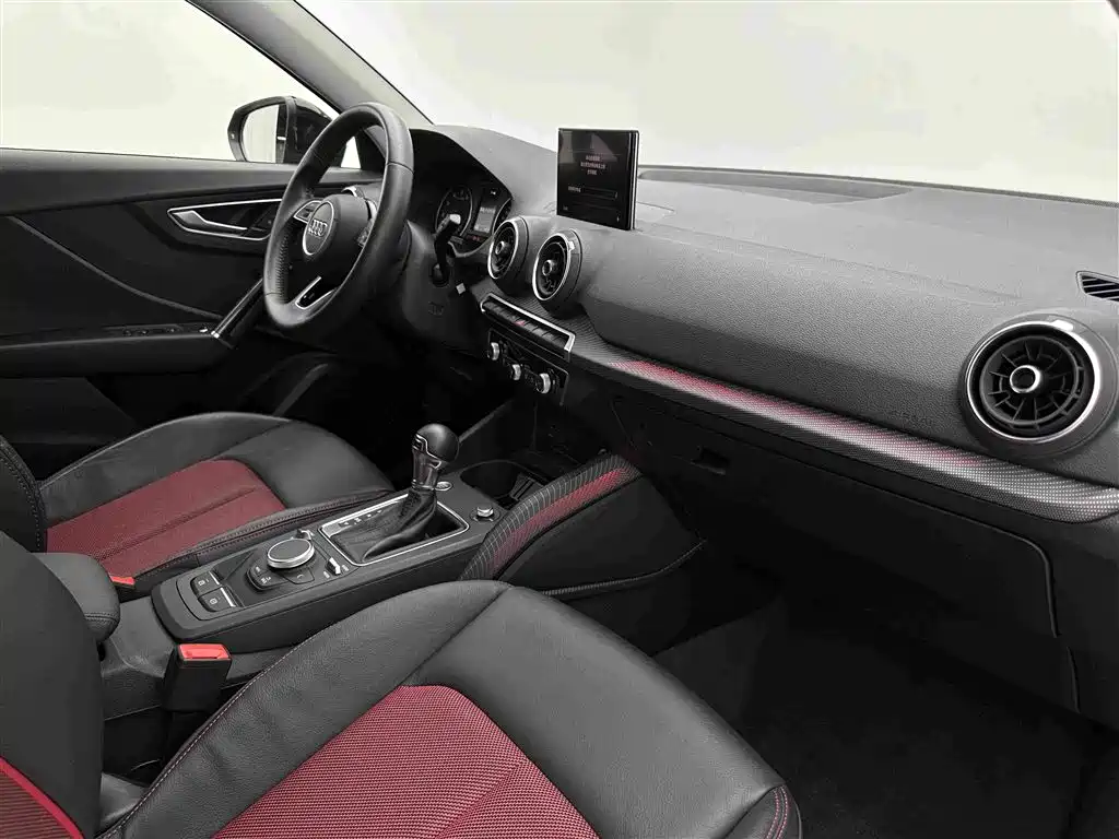 Audi Q2L — миниатюра 16