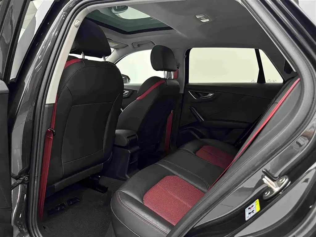Audi Q2L — миниатюра 21