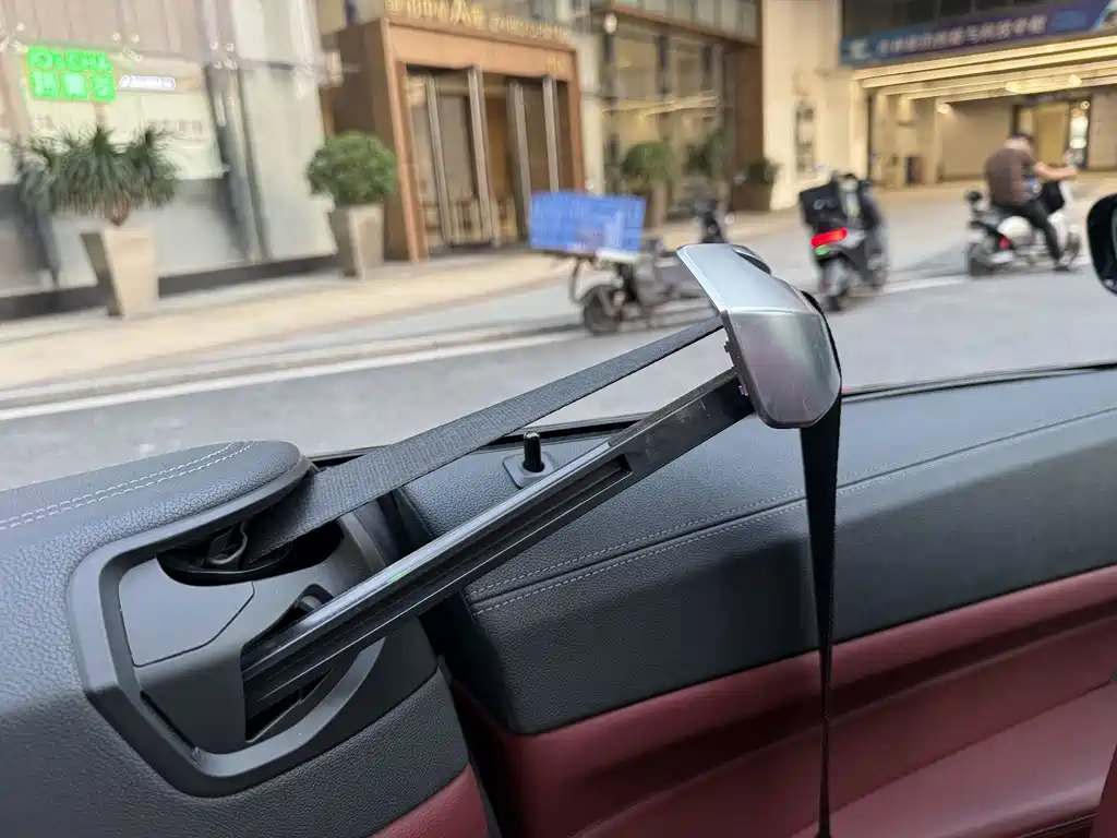 BMW 4 Series — миниатюра 14
