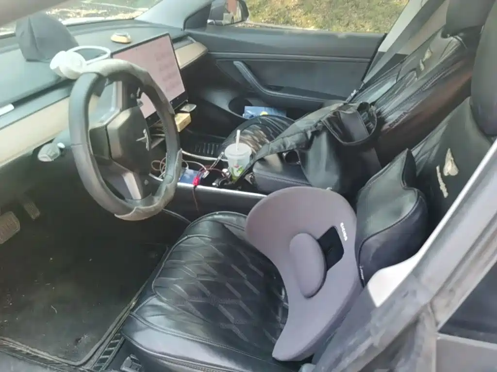 Tesla Model 3 — миниатюра 20