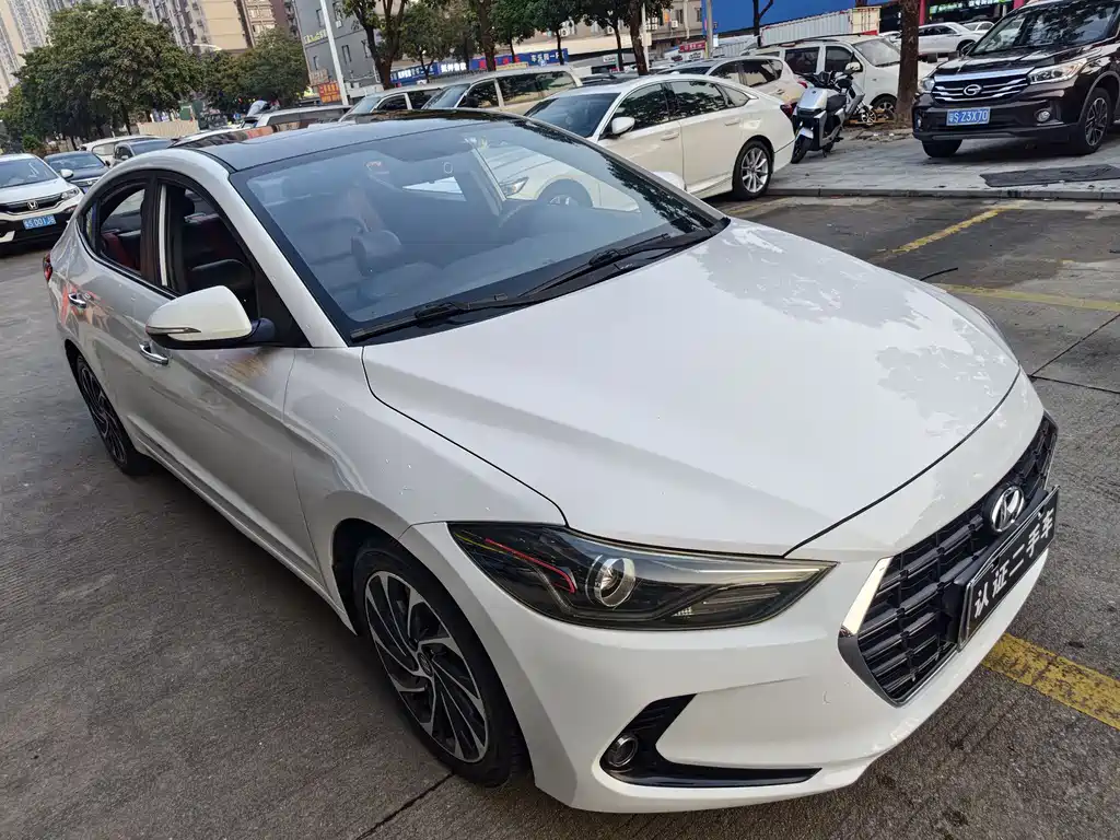 Hyundai Elantra 2019 1.4T DCT