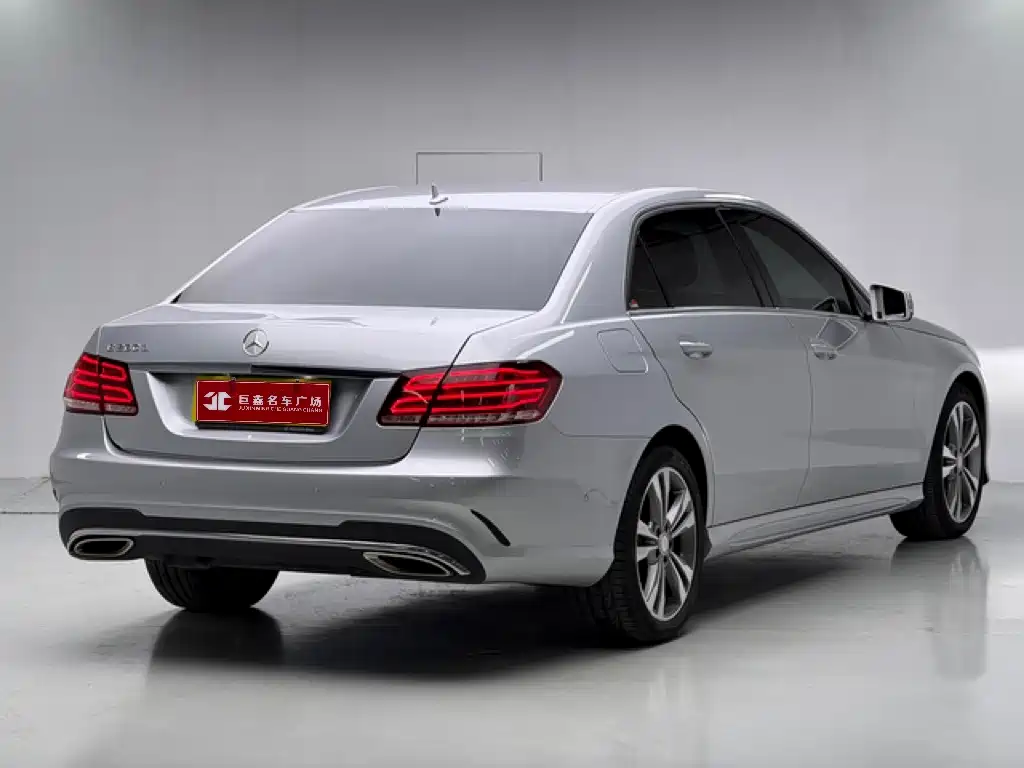 Mercedes-Benz E-Class — миниатюра 4