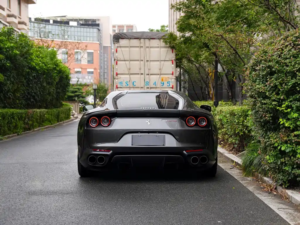 Ferrari 812 — фотографии объявления, Фото 7