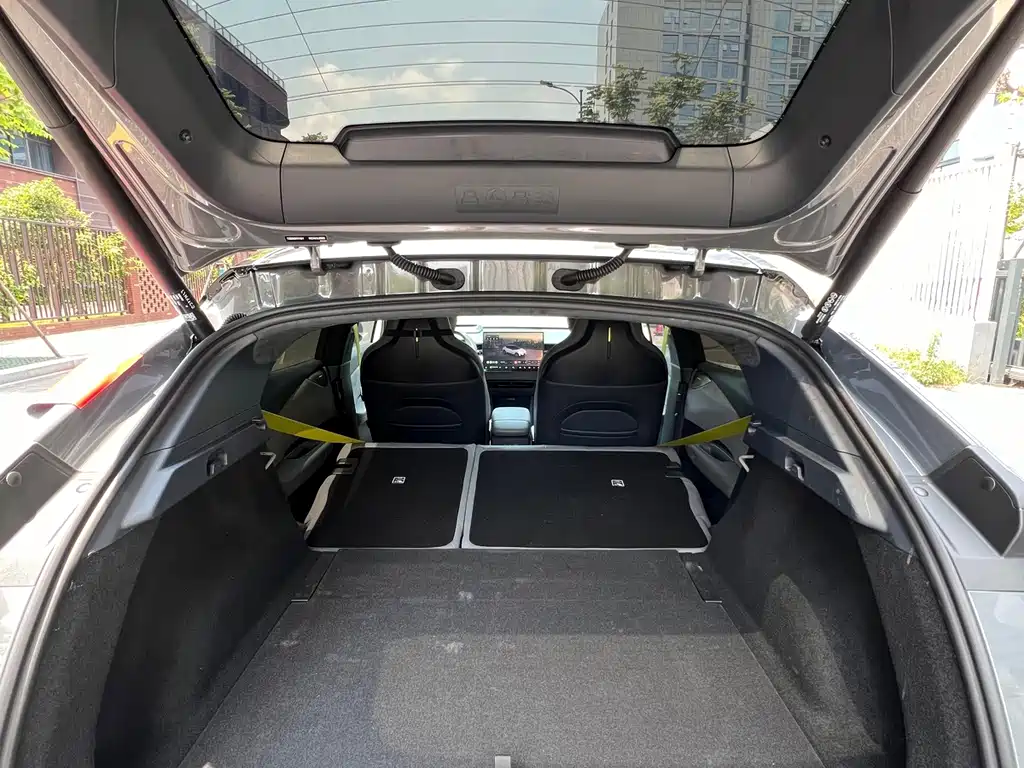 Lynk & Co Z20 — миниатюра 9