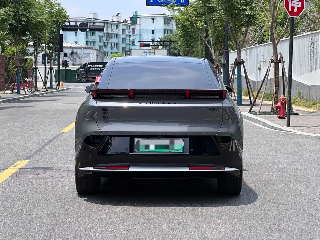 Lynk & Co Z20 — миниатюра 12