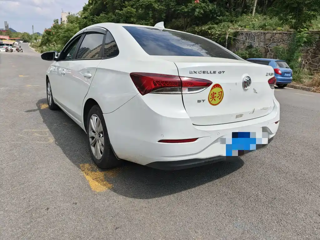 Buick Excelle — миниатюра 8