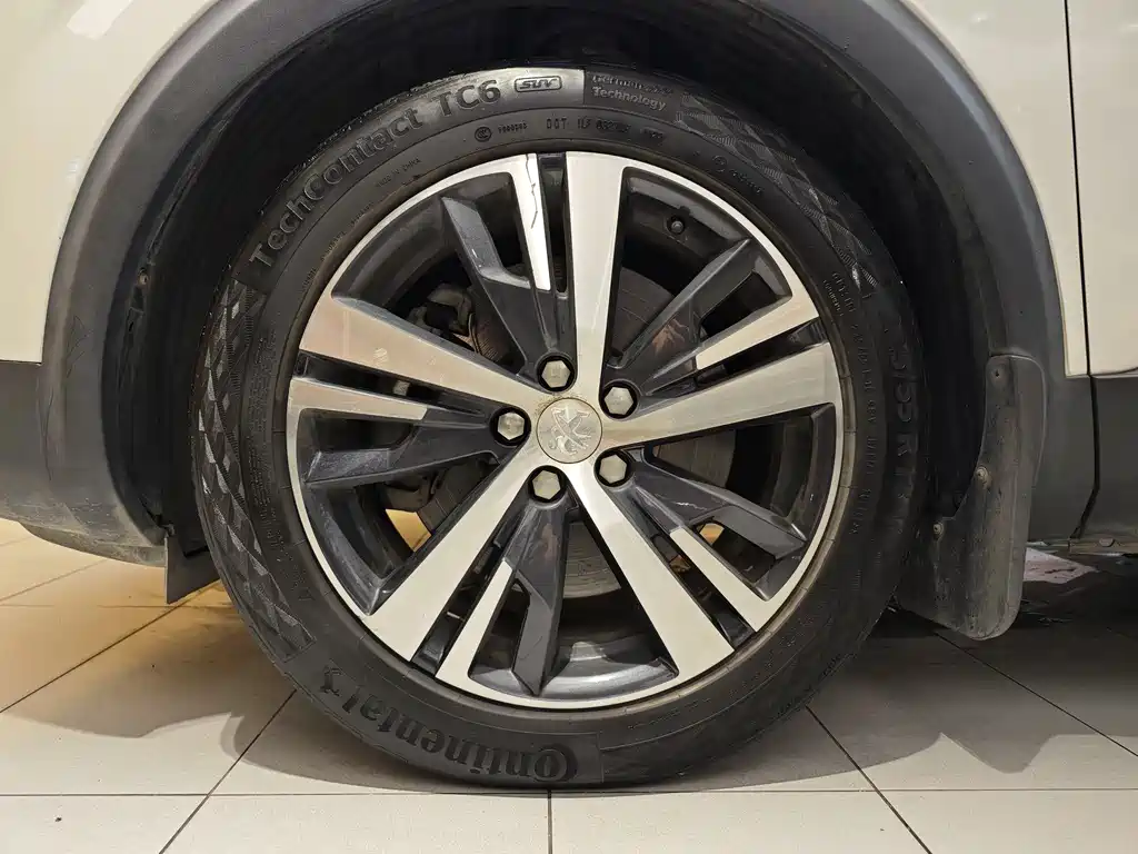 Peugeot 5008 2017 380THP 7 мест Elite