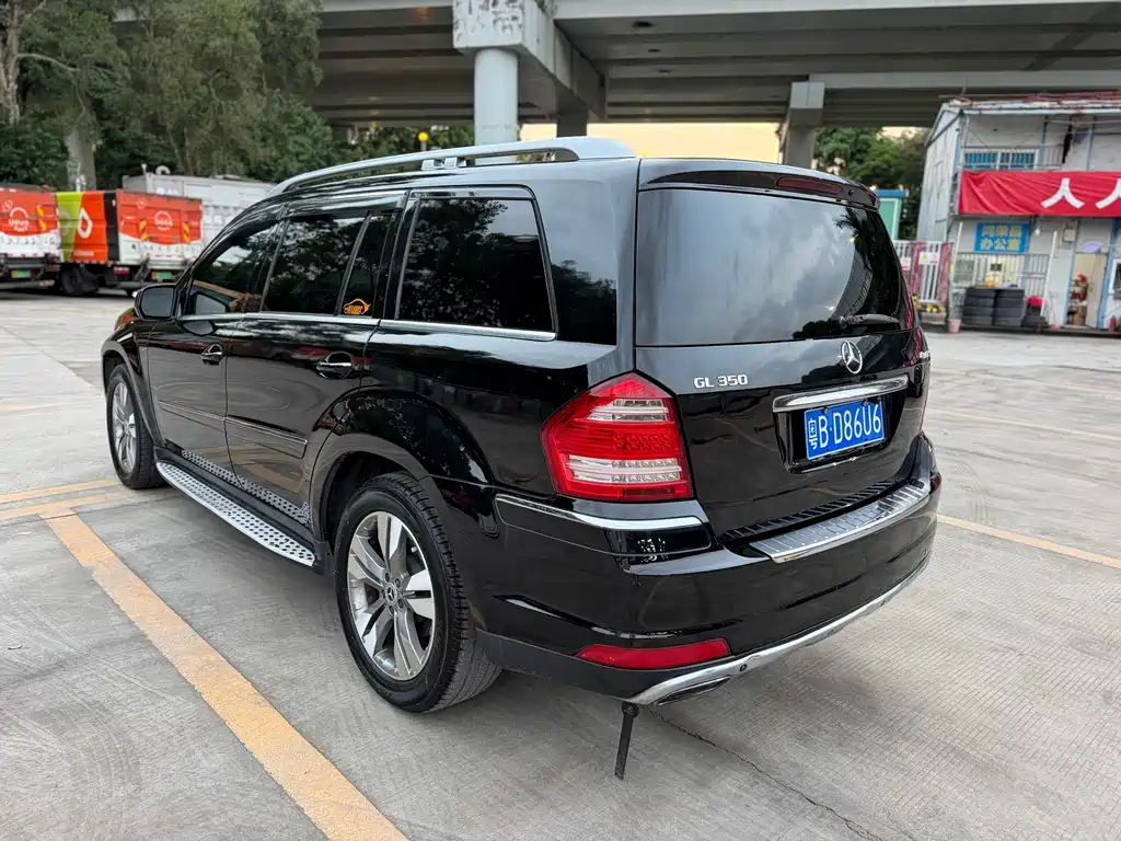 Mercedes-Benz GL-Class — миниатюра 12