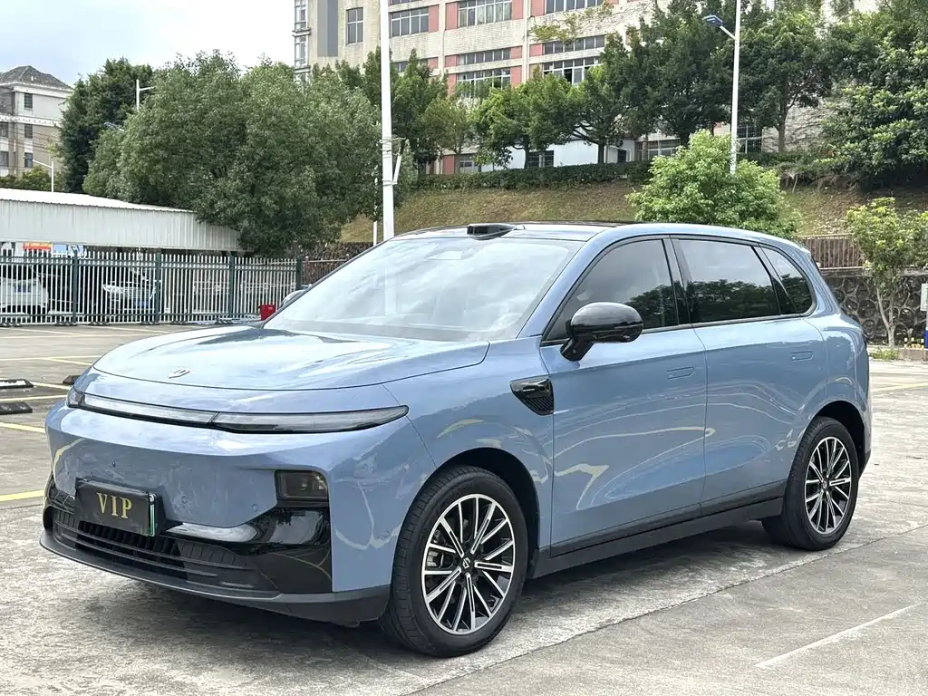 2025 Leapmotor B10 - zdjęcie 1 z 9