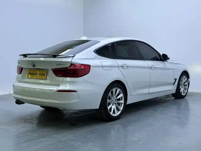 BMW 3 Series GT — миниатюра 6