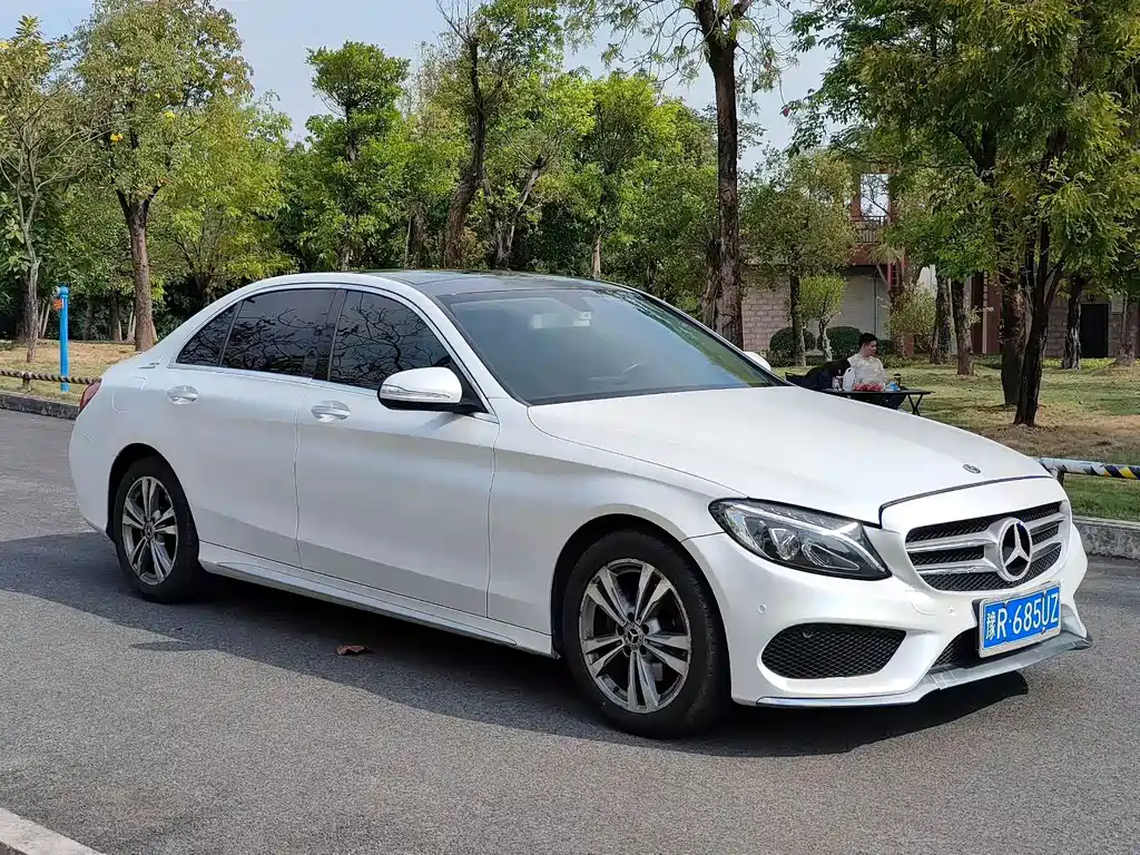 Mercedes-Benz C-Class — миниатюра 3