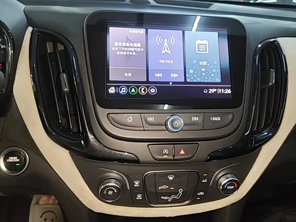 Chevrolet Equinox — миниатюра 13