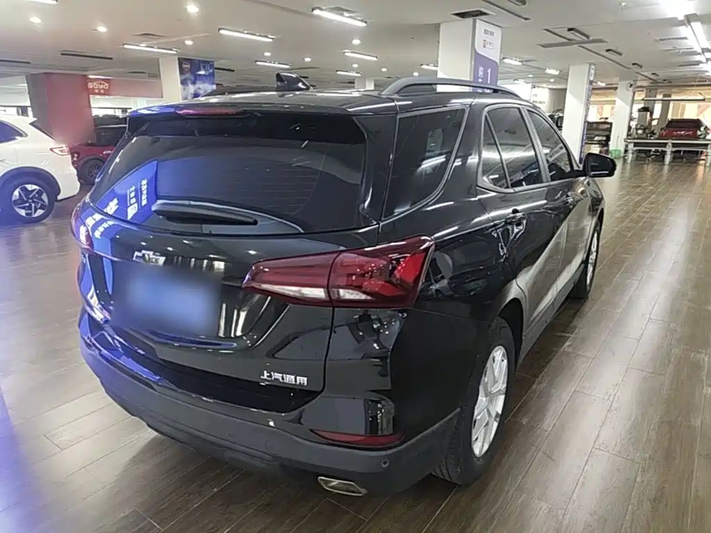 Chevrolet Equinox — миниатюра 7