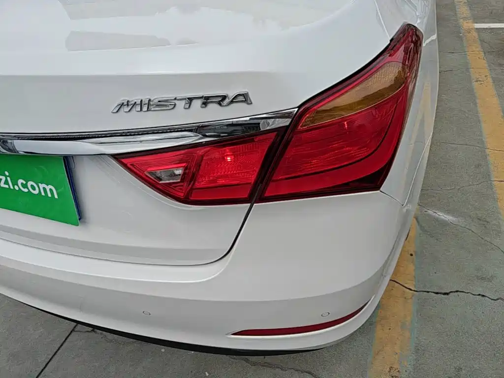 Hyundai Mistra — миниатюра 8