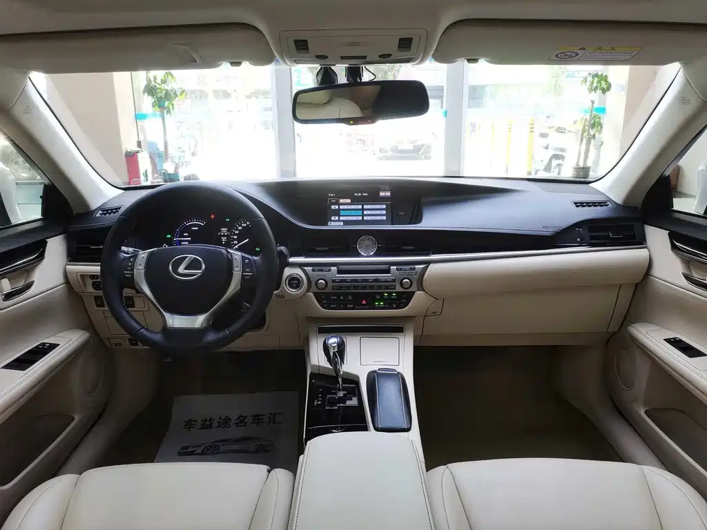 Lexus ES — миниатюра 7