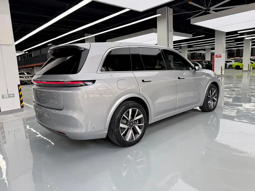 Li Auto Li L8 — миниатюра 10
